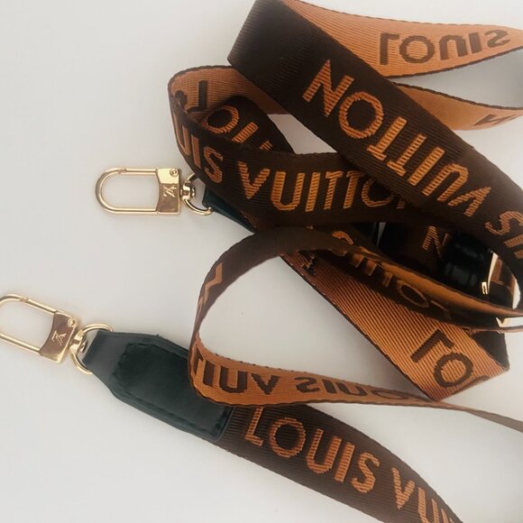 🛍RESTOCKING iPhone 13 Pro Max Luxury Brown Designer Phone Case Crossbody - Picture 9 of 10